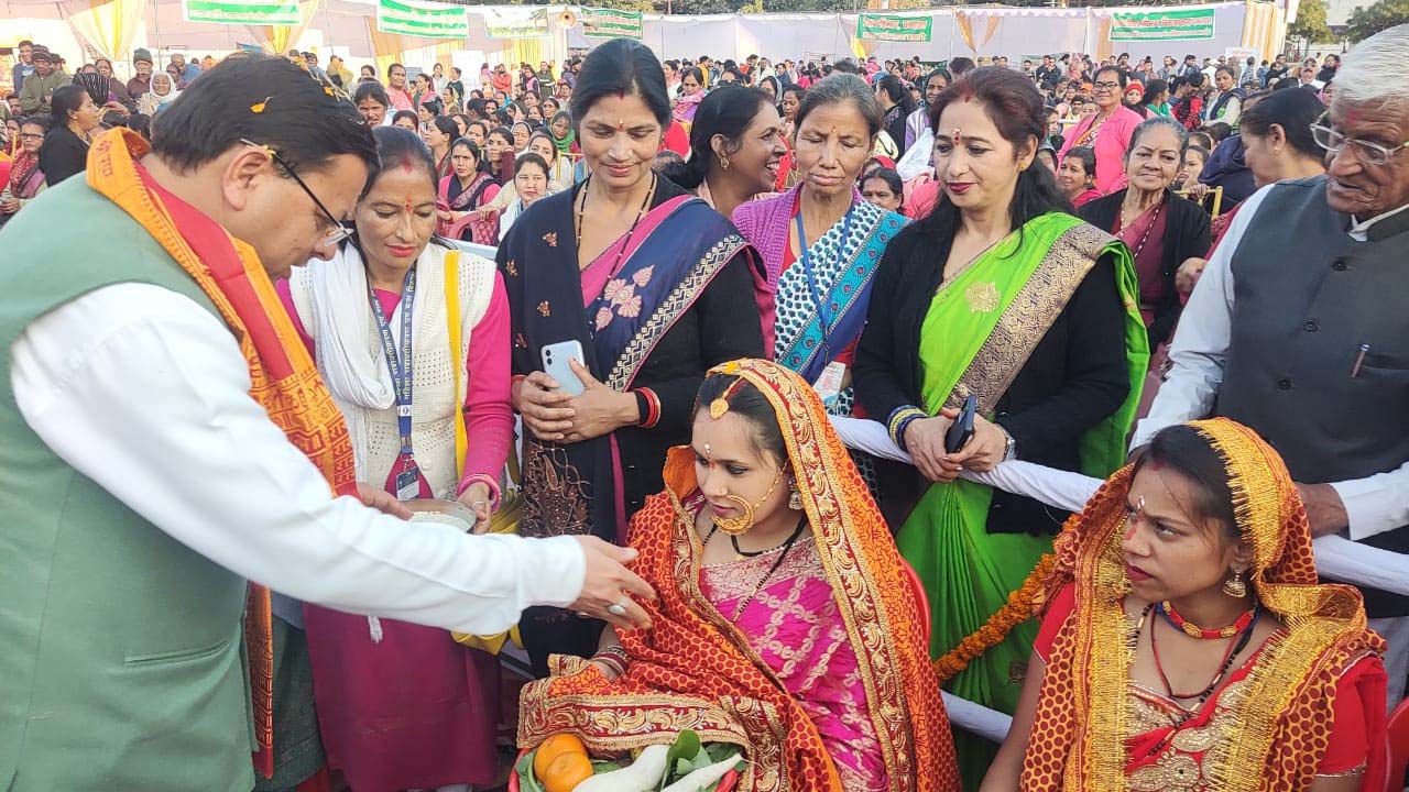 विकसित भारत संकल्प यात्रा का शुभारंभ प्रधानमंत्री श्री नरेन्द्र मोदी द्वारा किया गया है, उनके आह्वान पर आज देशवासियों ने इस यात्रा की कमान संभाल ली : मुख्यमंत्री