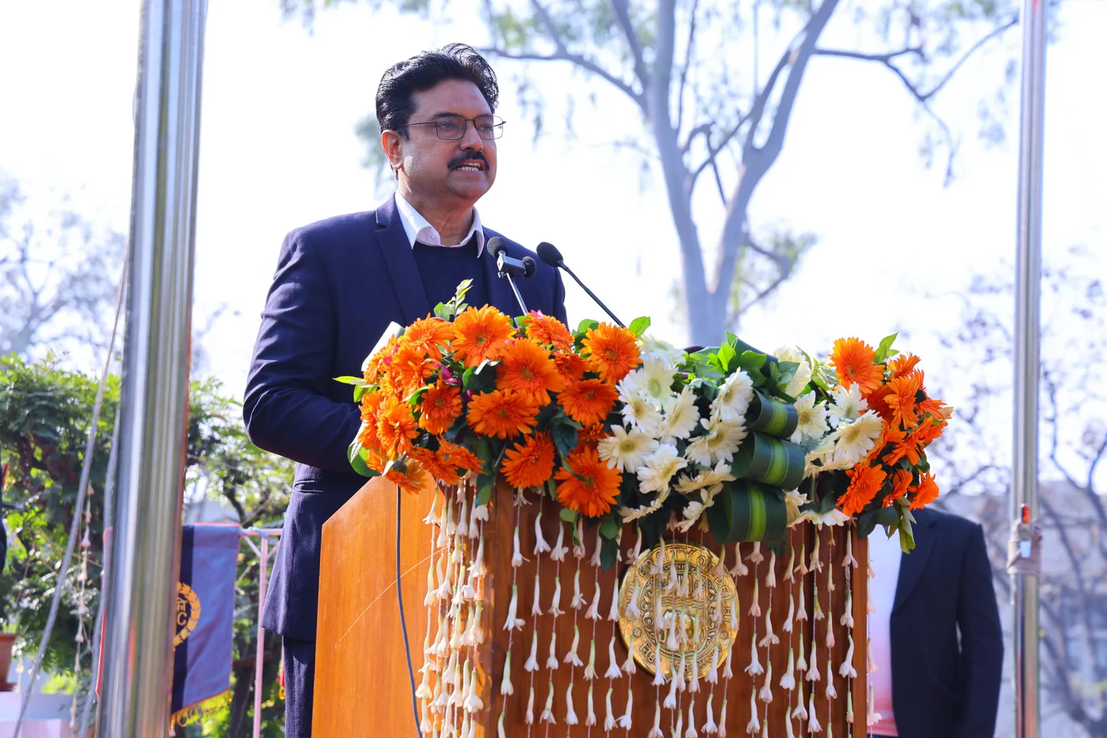 77 वें गणतंत्र दिवस पर दिल्ली विश्वविद्यालय में कुलपति ने फहराया तिरंगा