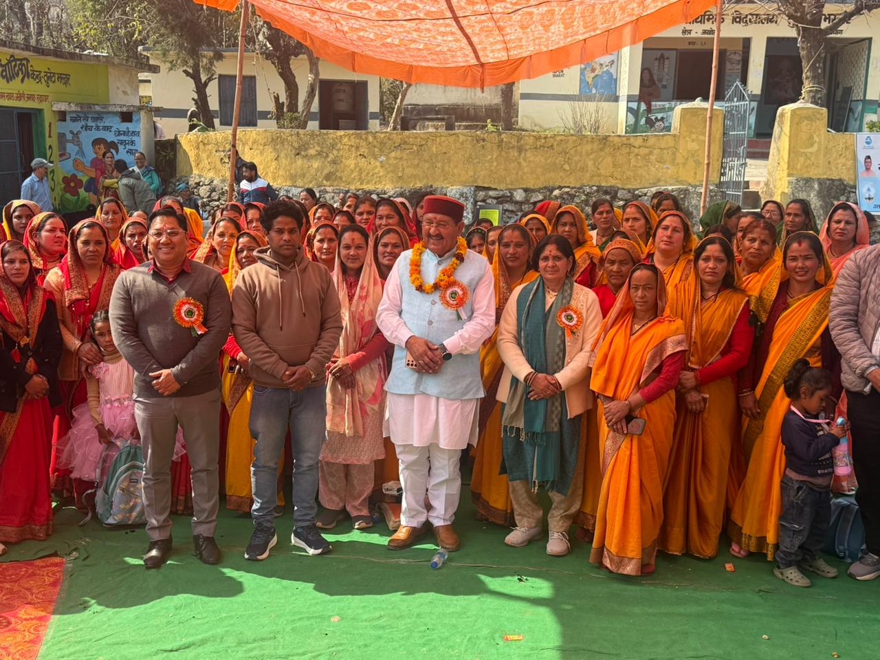 हर घर नल से हर नल में जलरू ग्राम पंचायत लड़ियासु में जल अर्पण दिवस हर्षोल्लास से संपन्न 31.51 लाख की लागत से तैयार पेयजल योजना का स्वामित्व ग्राम पंचायत को सौंपा गया