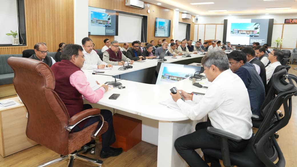 मुख्य सचिव श्री आनंद बर्द्धन की अध्यक्षता में मंगलवार को सचिवालय में व्यय वित्त समिति की बैठक आयोजित हुई।